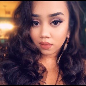 Meet your Posher, Priscilla